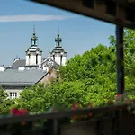 City Apartment With Superb Location