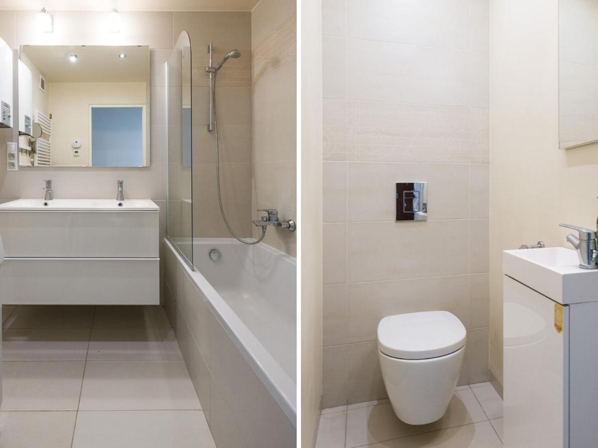With Superb Location Apartment Krakow
